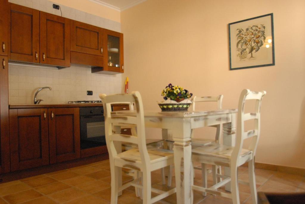 Il Giardino Del Te Hotell Barletta Rum bild