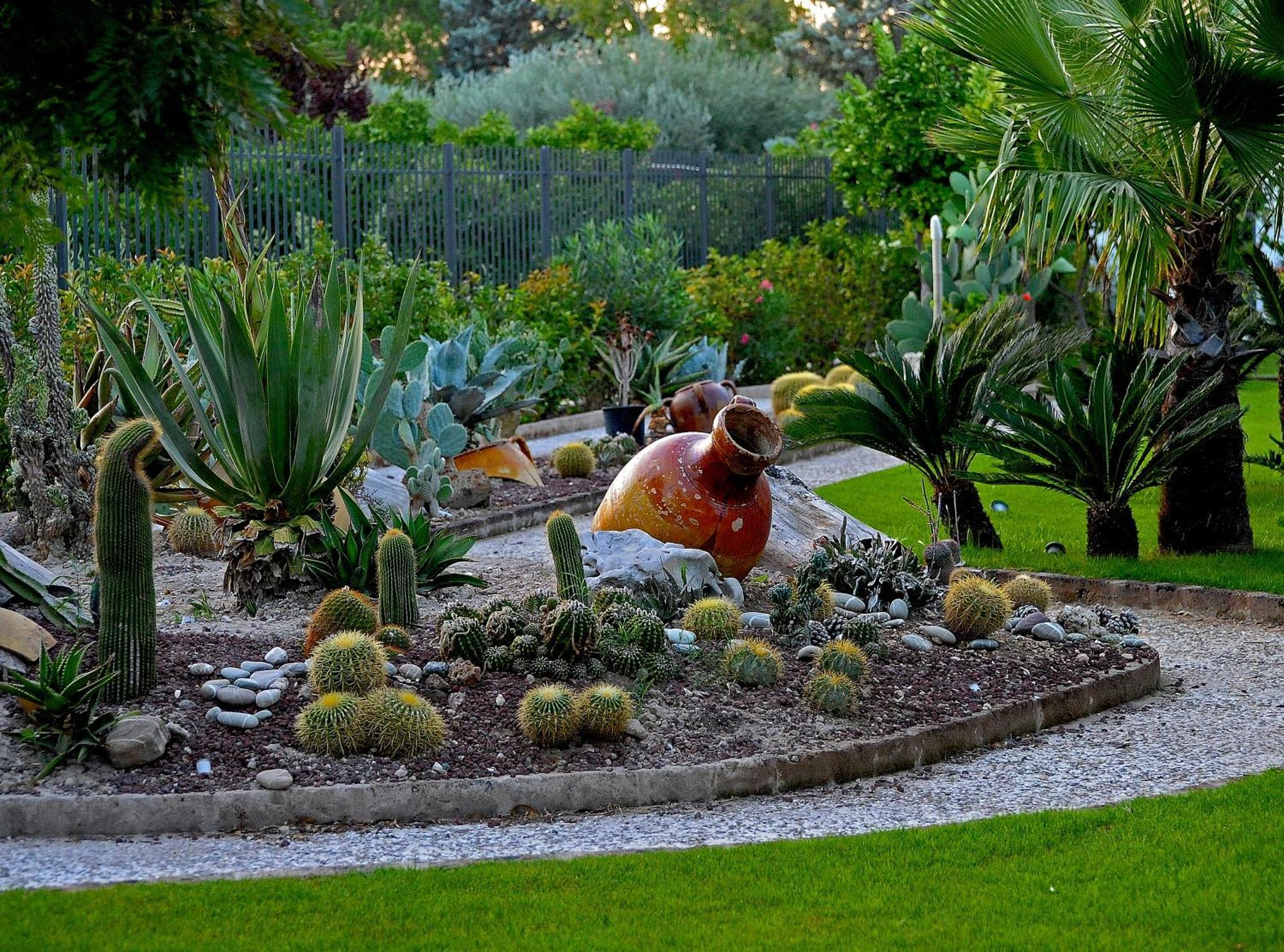 Il Giardino Del Te Hotell Barletta Exteriör bild