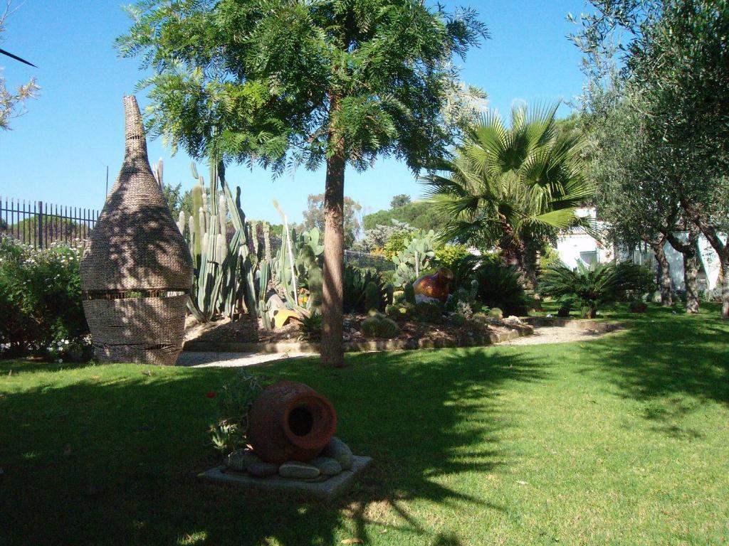 Il Giardino Del Te Hotell Barletta Exteriör bild